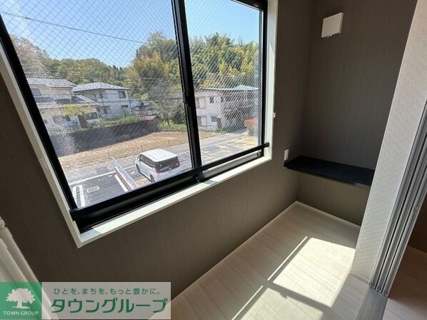 レヴメゾン神山五番館の物件内観写真